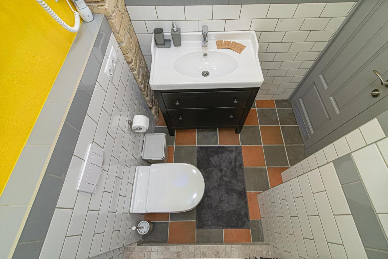 Modern Vilnius Old Town Apartment With Free Parking Buitenkant foto