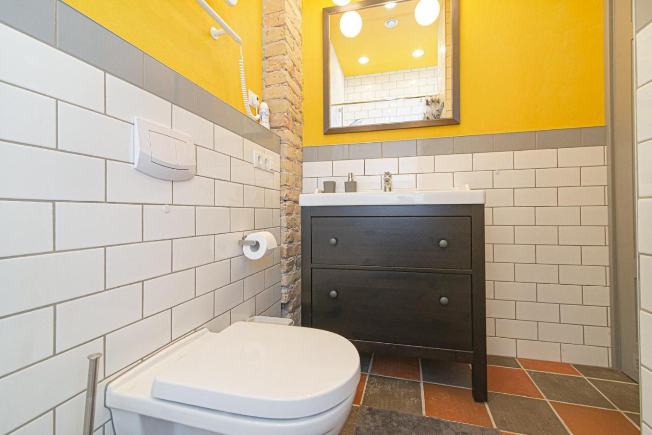 Modern Vilnius Old Town Apartment With Free Parking Buitenkant foto