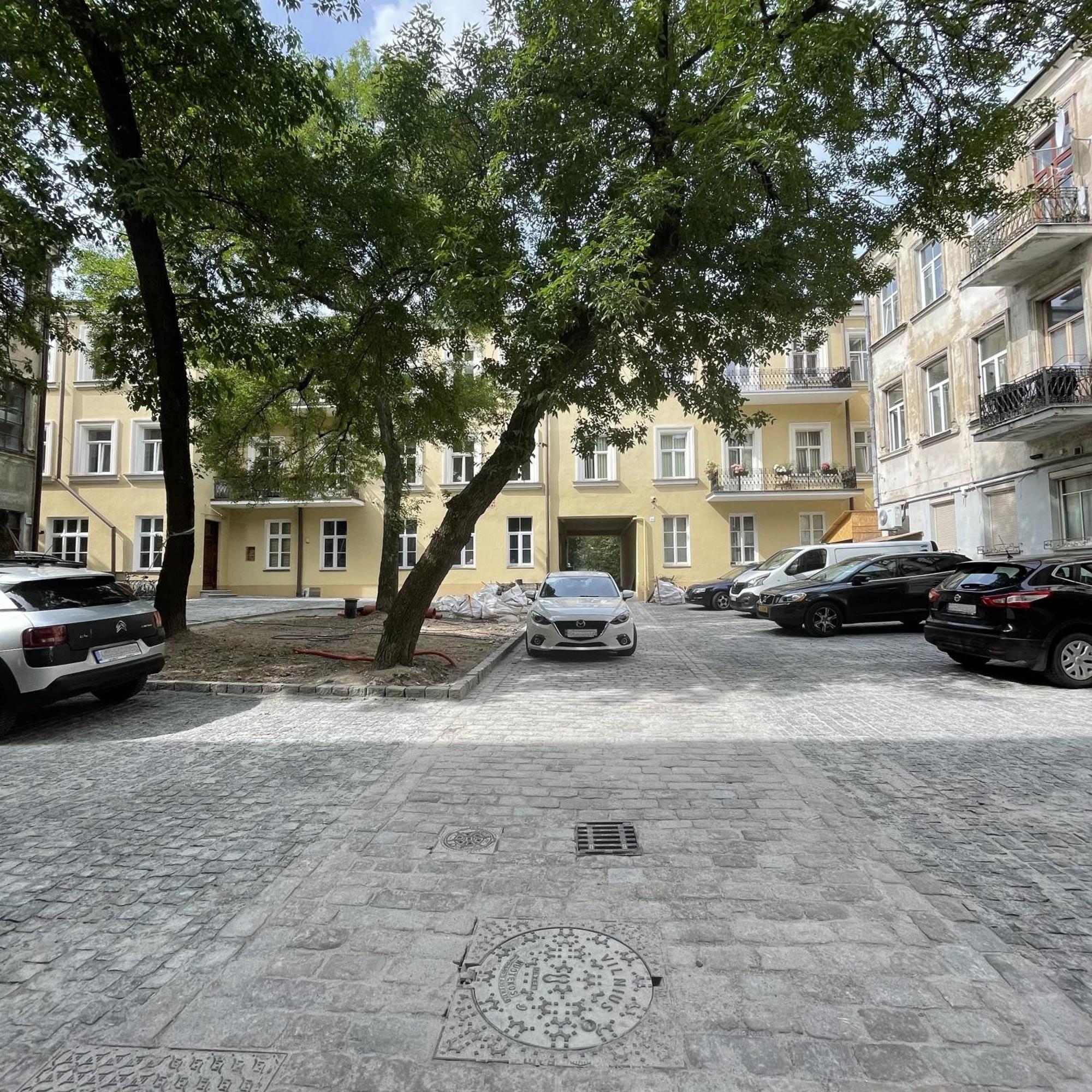 Modern Vilnius Old Town Apartment With Free Parking Buitenkant foto